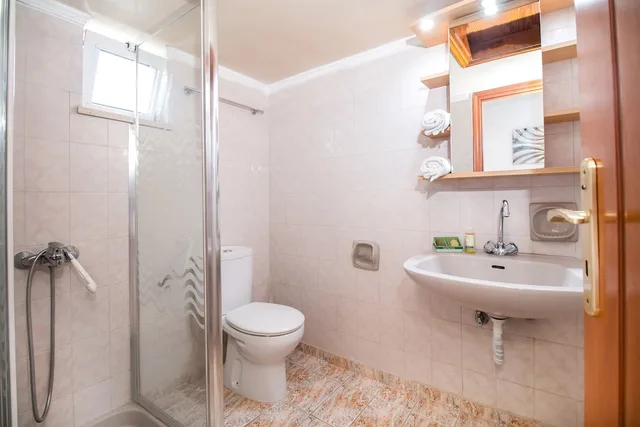 شقة بإطلالة على الحديقة، Platoni Elite Apartments 2/2