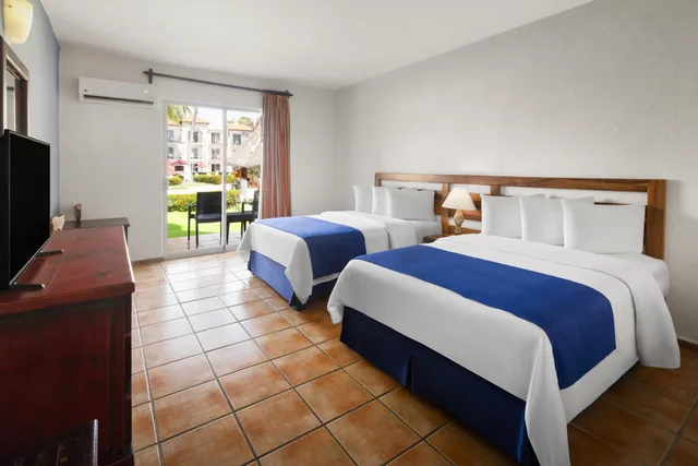 غرفة قياسية، Grand Decameron Complex Bucerias A Trademark All Inclusive 3/6