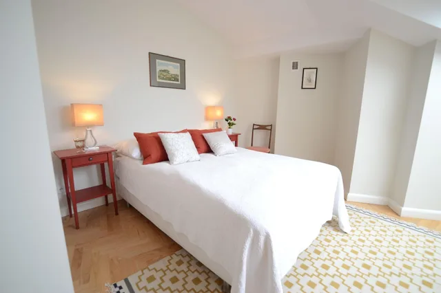 لوفت ديلوكس، CRYSTAL SUITES OLD TOWN 2/10