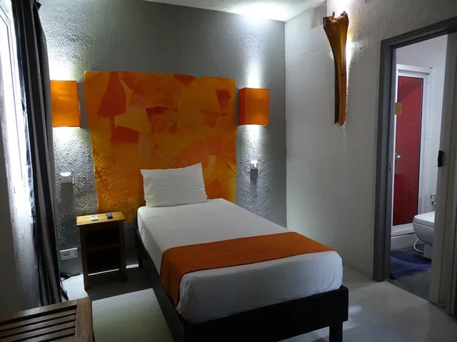 Room, Single, Single Bed, La Tonnelle 3/8