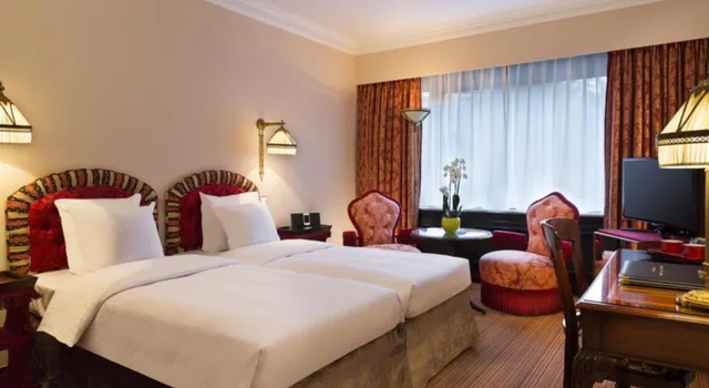 Classic, Hotel Barsey By Warwick 2/3