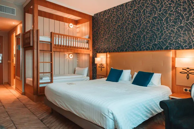 Family, 1 Double and 2 Bunk Beds, Bunk Beds، Dream Castle Hotel 1/5