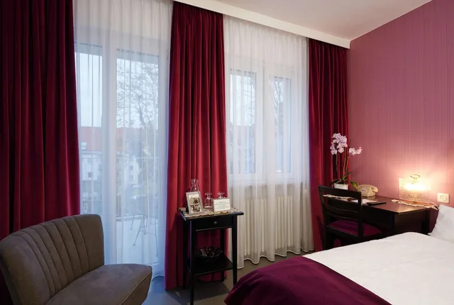 غرفة كومفورت مفردة بسرير كوين، Design Hotel Vosteen 10/10