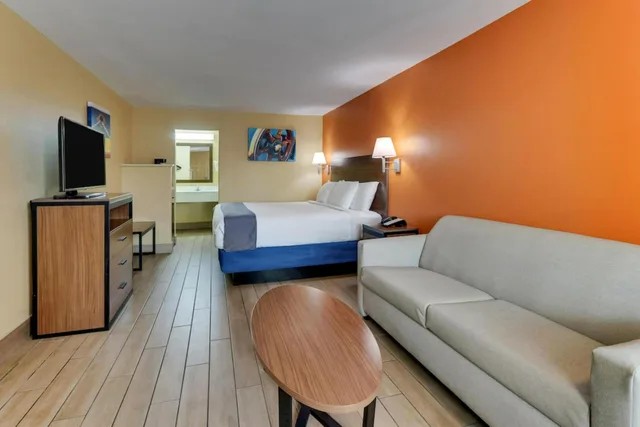 غرفة بسرير كينج، Captain Apos S Quarters Inn 5/8