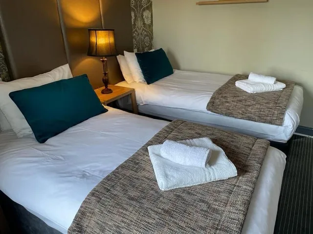 Comfort, Twin Beds, The New Hobbit Hotel 2/5