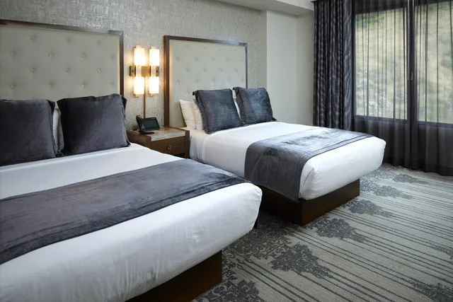 غرفة ديلوكس بسرير مزدوج بشرفة، Legacy Resort Hotel And Spa 2/2