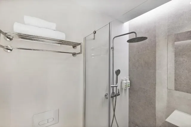 غرفة بسريرين منفصلين، B&B HOTEL Sevilla Bormujos 3/3
