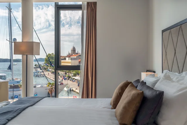 جناح جونيور بسرير كينج بإطلالة على البحر، Hotel Bellevue-Superior City Hotel 2/3