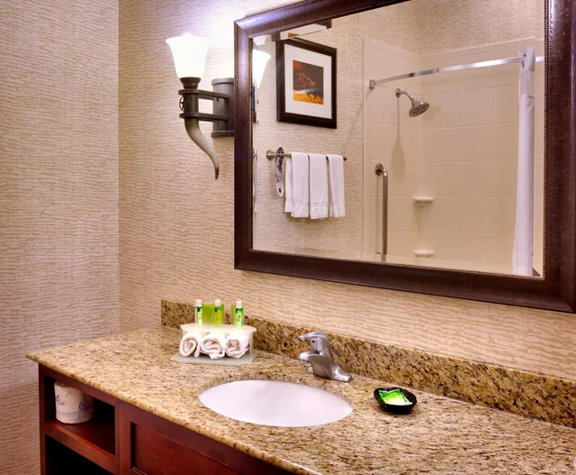 King Room - Mobility Access/Hearing Accessible، Holiday Inn Express Hotel And Suites Kanab 3/4
