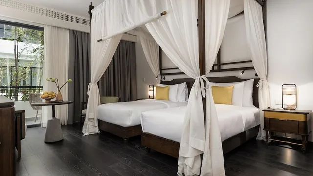 Superior, Deluxe, King Bed, Anjali by Syphon 4/6