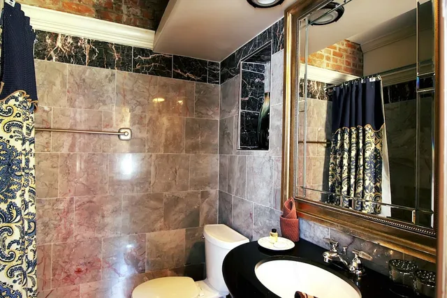 جناح بسريرين كوين بغرفتي نوم، The Olivier House Hotel 4/5
