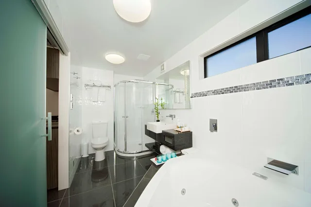 جناح بسرير كينج، Best Western Ellerslie International 3/3