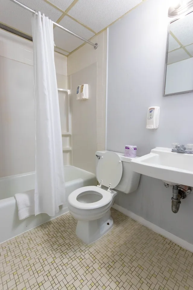 غرفة بسريرين مزدوجين، Rideau Motor Inn 5/5