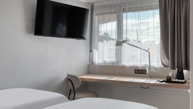 غرفة سوبيريور بسرير كينج، Campanile Bordeaux Sud Pessac 5/6