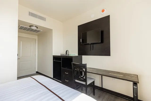 غرفة كومفورت بسرير كوين، Astoria Inn LaGuardia hotel 3/4