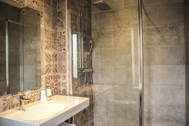 غرفة كومفورت بسريرين منفصلين، Hôtel La Villa Fleurie 6/8