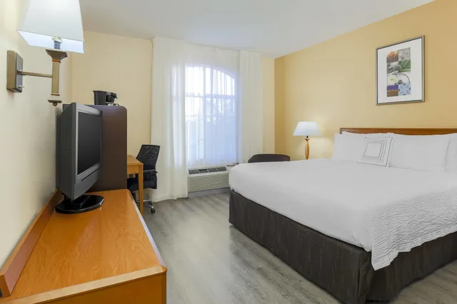 غرفة بسرير كينج لذوي الإعاقة، Fairfield Inn Suites Temecula By Marriott 1/5