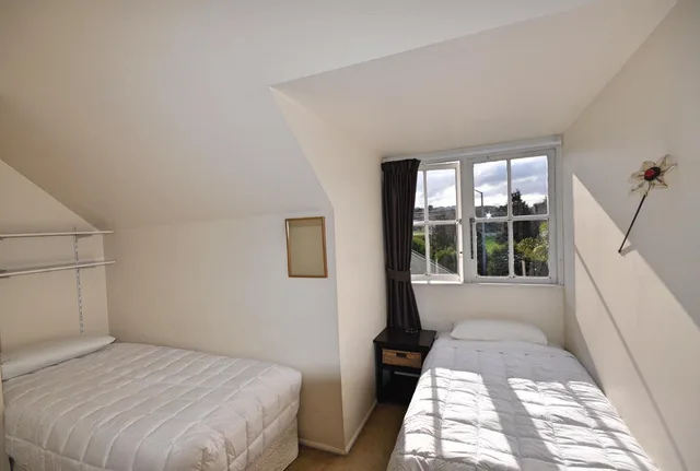 غرفة قياسية بسريرين منفصلين بحمام مشترك، WARKWORTH LODGE 1/5