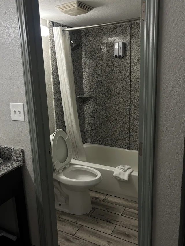 غرفة اقتصادية بسرير كوين، Western Inn Marietta 8/10