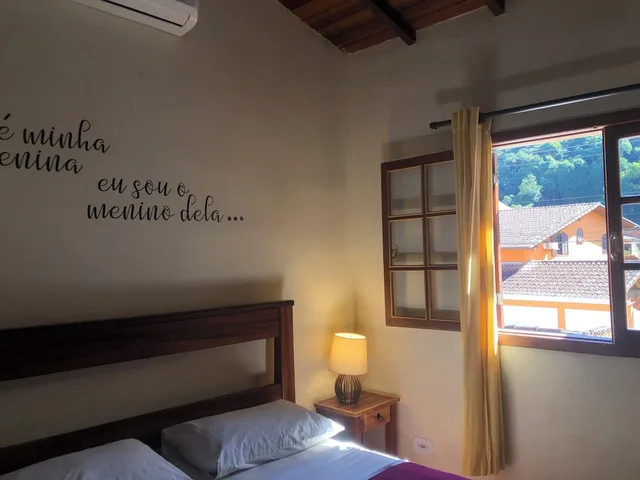 Standard, 1 Double and 2 Bunk Beds، Geko Hostel & Pousada Paraty 1/7