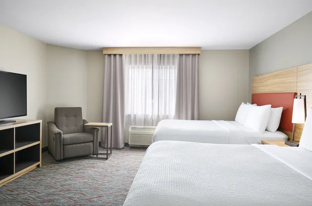 جناح استوديو بسريرين كوين، Candlewood Suites Milwaukee Airport-Oak Creek 2/3