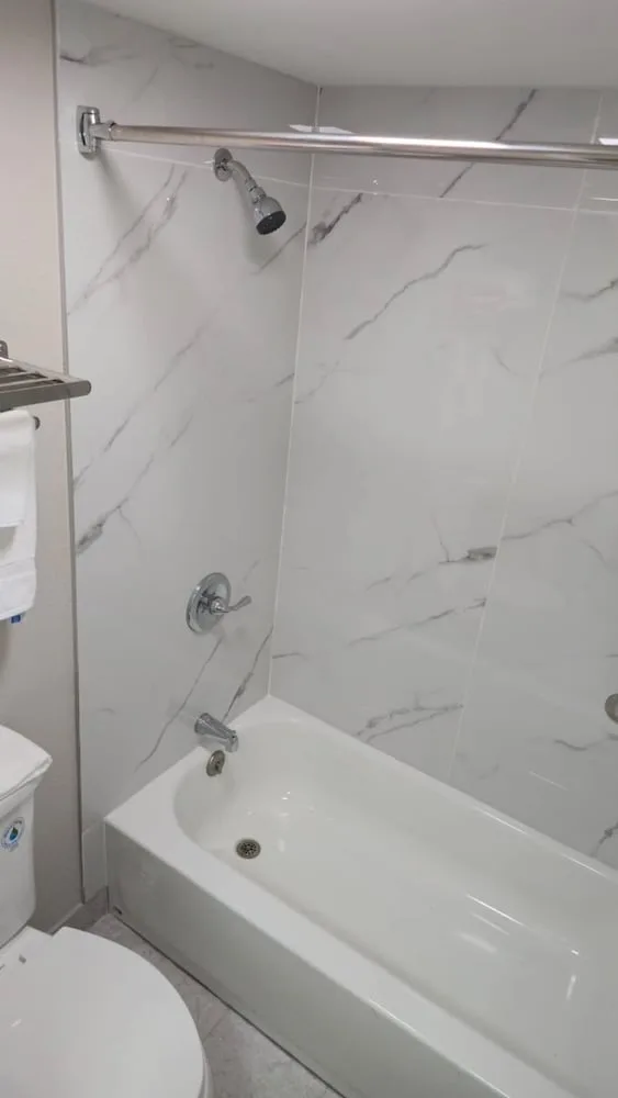 غرفة قياسية بسرير كينج، Days Inn by Wyndham Paducah I-24 Exit 4 8/10