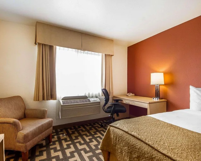 Upgrade, 2 Double Beds, Quality Inn Petaluma - Sonoma 3/3