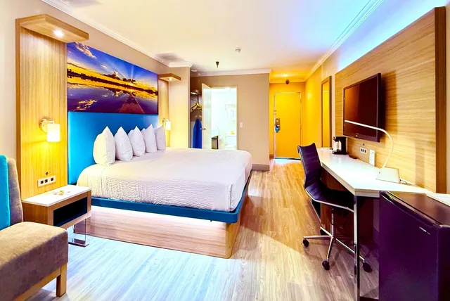 غرفة بسرير كينج للمدخنين، Days Inn By Wyndham Los Angeles Lax Redondo Manhattan Beach 4/10