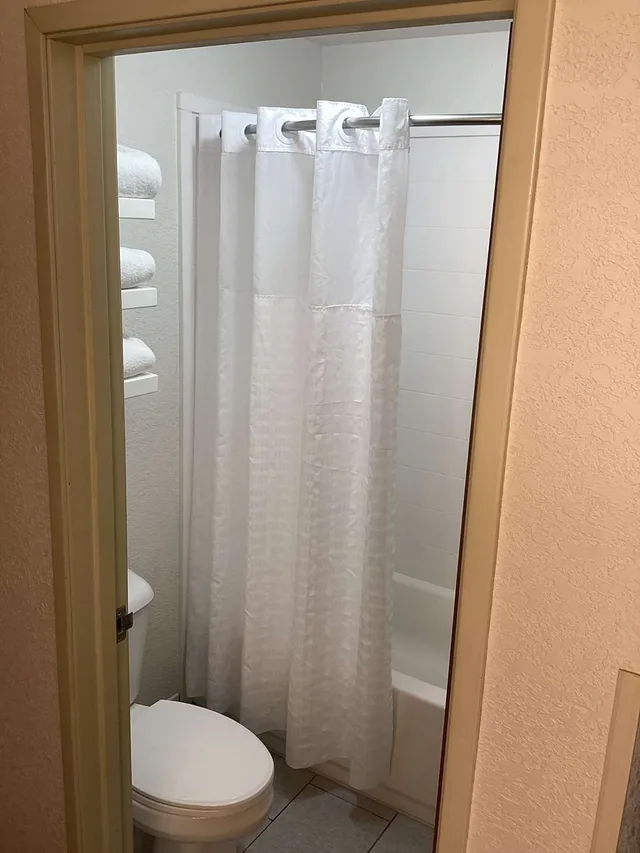غرفة بسريرين كوين لذوي الإعاقة، Best Western Celina 7/8