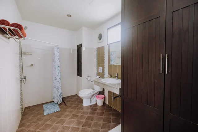 غرفة بسرير مزدوج بإطلالة على المسبح، Monaburi Boutique Resort 7/9