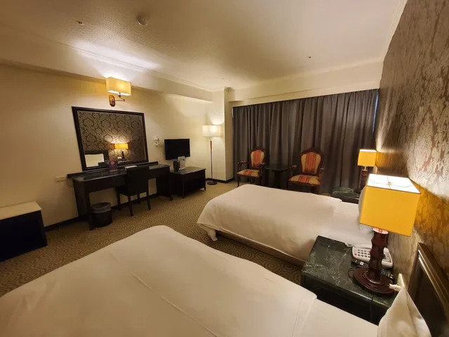 Standard, Twin Beds, Well Garden Hotel 2/3