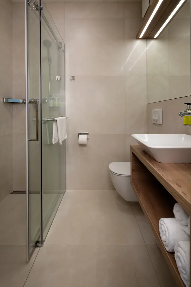 غرفة قياسية ثلاثية، Ahotel Ljubljana 4/5
