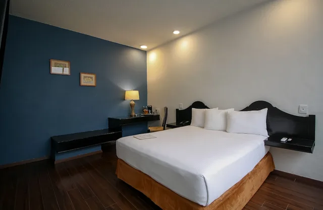 غرفة قياسية بسرير كوين، Hotel Casino Morelia 9/10