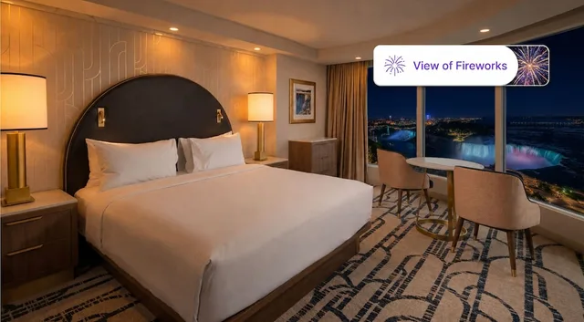 Presidential, Panoramic, Premium, Family, Suite, 1 King and 2 Queen Beds, Falls View، Embassy Suites By Hilton Niagara Falls Fallsview 2/6