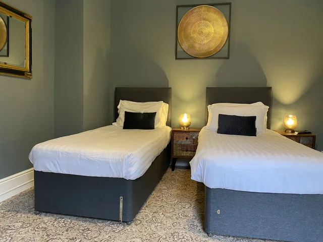 غرفة ديلوكس بسريرين منفصلين، Picton House Hotel 1/5