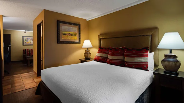جناح، Best Western Plus Inn Of Santa Fe 7/10