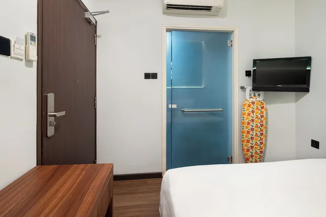 Superior, Double Bed, No Window، The Quay Hotel West Coast 6/8