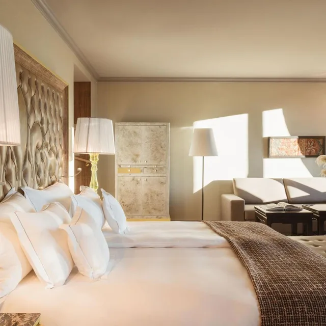 جناح جونيور كبير بإطلالة على البحيرة، Carlton Hotel St Moritz 4/9