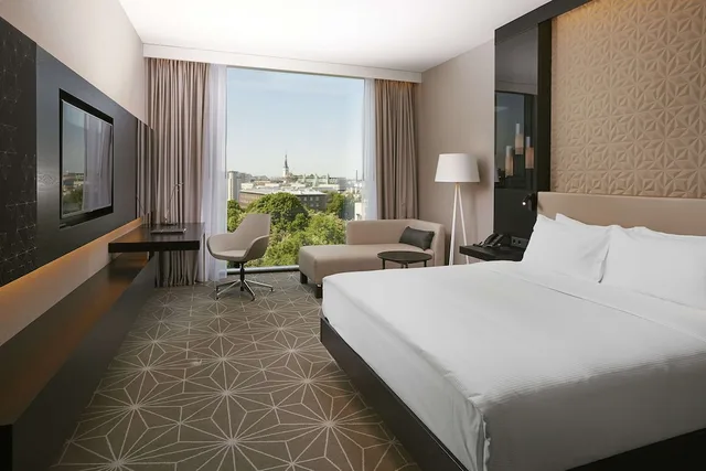 غرفة متصلة عائلية بسرير كينج، Hilton Tallinn Park 3/5