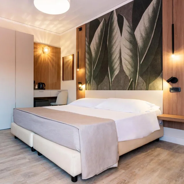 غرفة عائلية بسرير مزدوج، Continental B&B City Hotel 6/9
