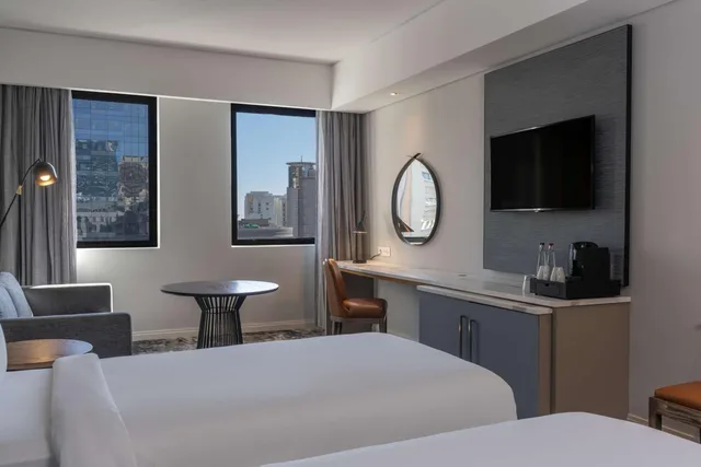 جناح جونيور، Radisson Hotel Cape Town Foreshore 6/10