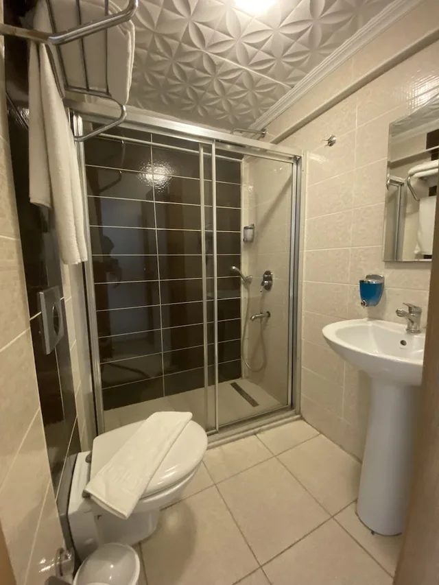 Room, Triple, 3 Beds, Polanin Hotel Istanbul 6/7
