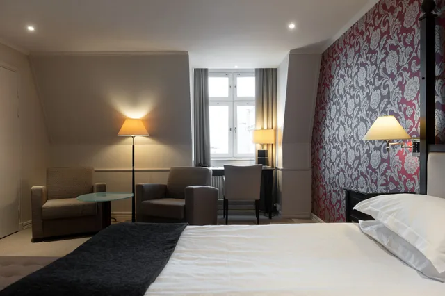 غرفة ديلوكس بسرير كينج، Elite Hotel Savoy 3/8