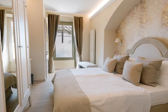 غرفة سوبيريور بسرير مزدوج بشرفة، Relais Villa Porta 2/10