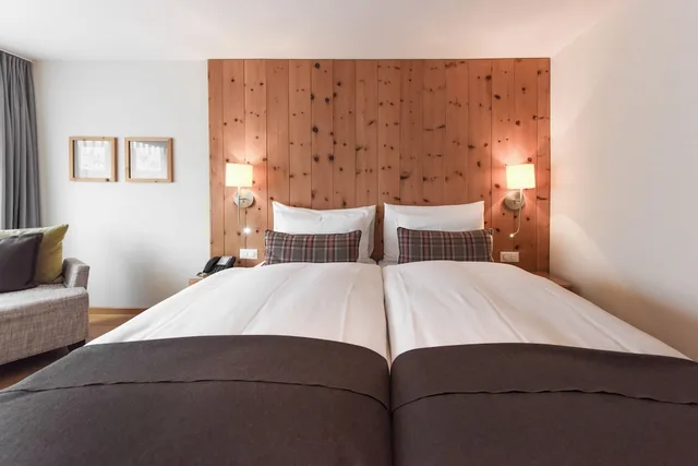 Lodge, Double Bed، Hotel Adula 1/5