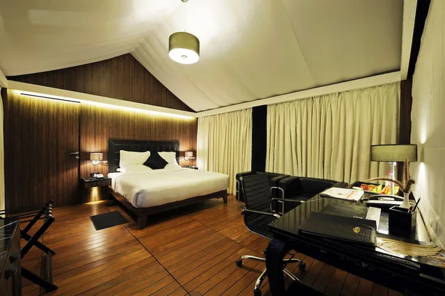 Resort, Camp, King Bed، Della Resorts 1/6