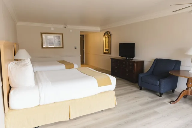Tower, Executive, 2 Queen Beds، HISTORIC SANTA MARIA INN 4/8