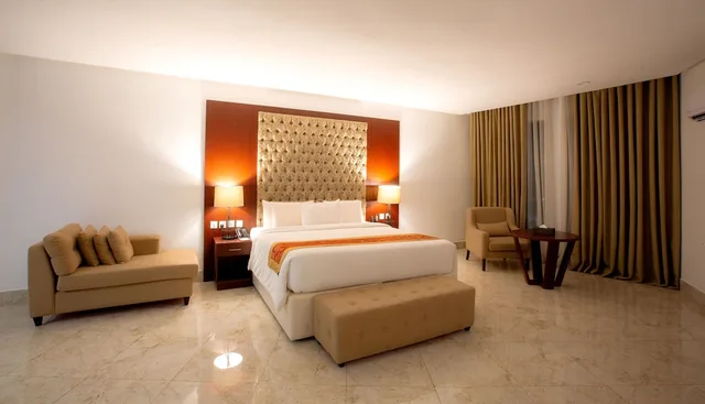 شقة بريميوم بسرير كوين بغرفة نوم واحدة، Johnwood Hotel by Bolton 2/4