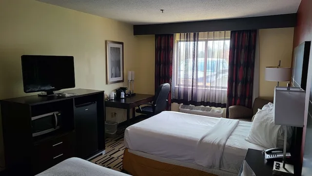 غرفة قياسية بسريرين مزدوجين، Best Western Shippensburg Hotel 6/10