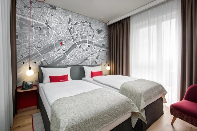 غرفة قياسية بسرير مزدوج لذوي الإعاقة، Intercity Hotel Frankfurt Hauptbahnhof Sud 1/1